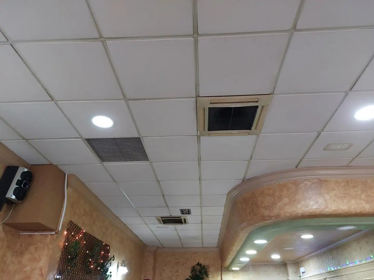 Business premises for transfer in Calle Agost, imagen 23