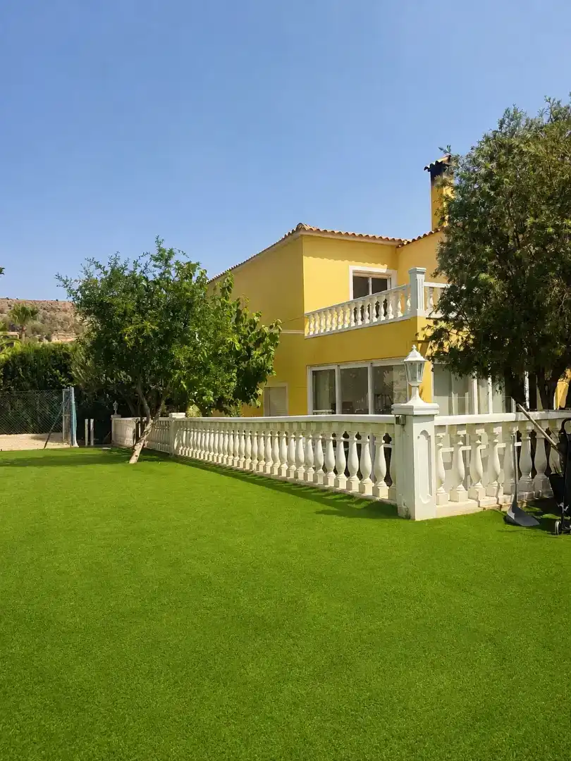 Jardí de Casa o xalet en venda en L'Alfàs del Pi amb Aire condicionat, Terrassa i Piscina