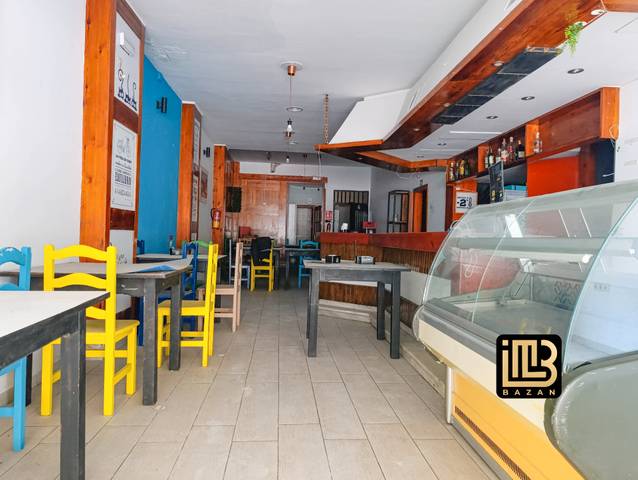 Local comercial en Alquiler en Avenida Doctor Gálvez Ginachero en La Trinidad