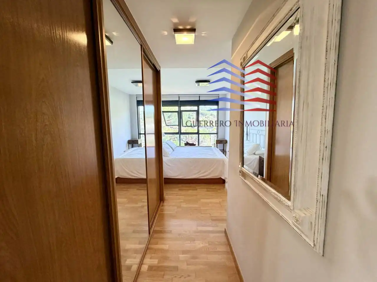 Dormitori de Apartament en venda en Ourense Capital  amb Calefacció, Parquet i Traster