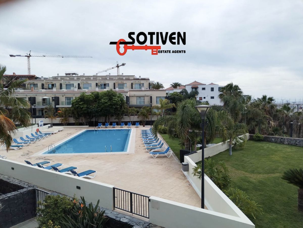 Exterior view of Single-family semi-detached to rent in San Miguel de Abona  with Terrace and Community pool