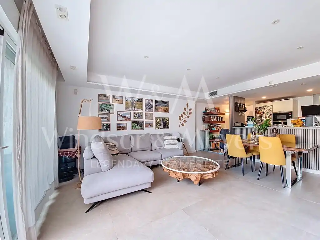 Sala d'estar de Dúplex en venda en Santa Eulària des Riu amb Aire condicionat, Calefacció i Terrassa