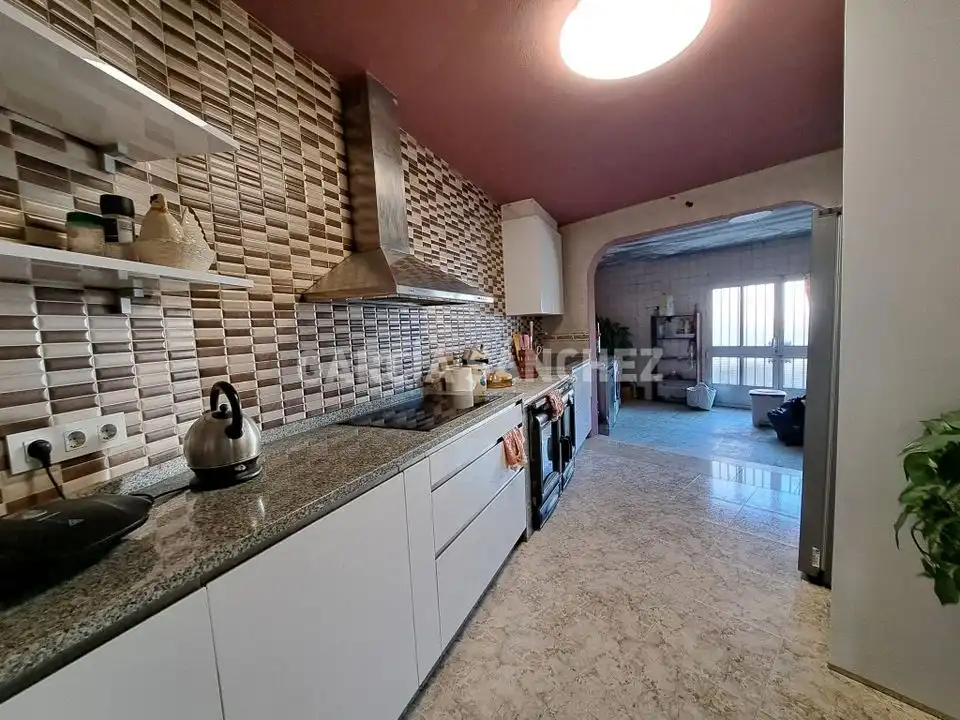 Kitchen of Detached homes for sale in Ribeira  with Private garden, Terrace and Furnished