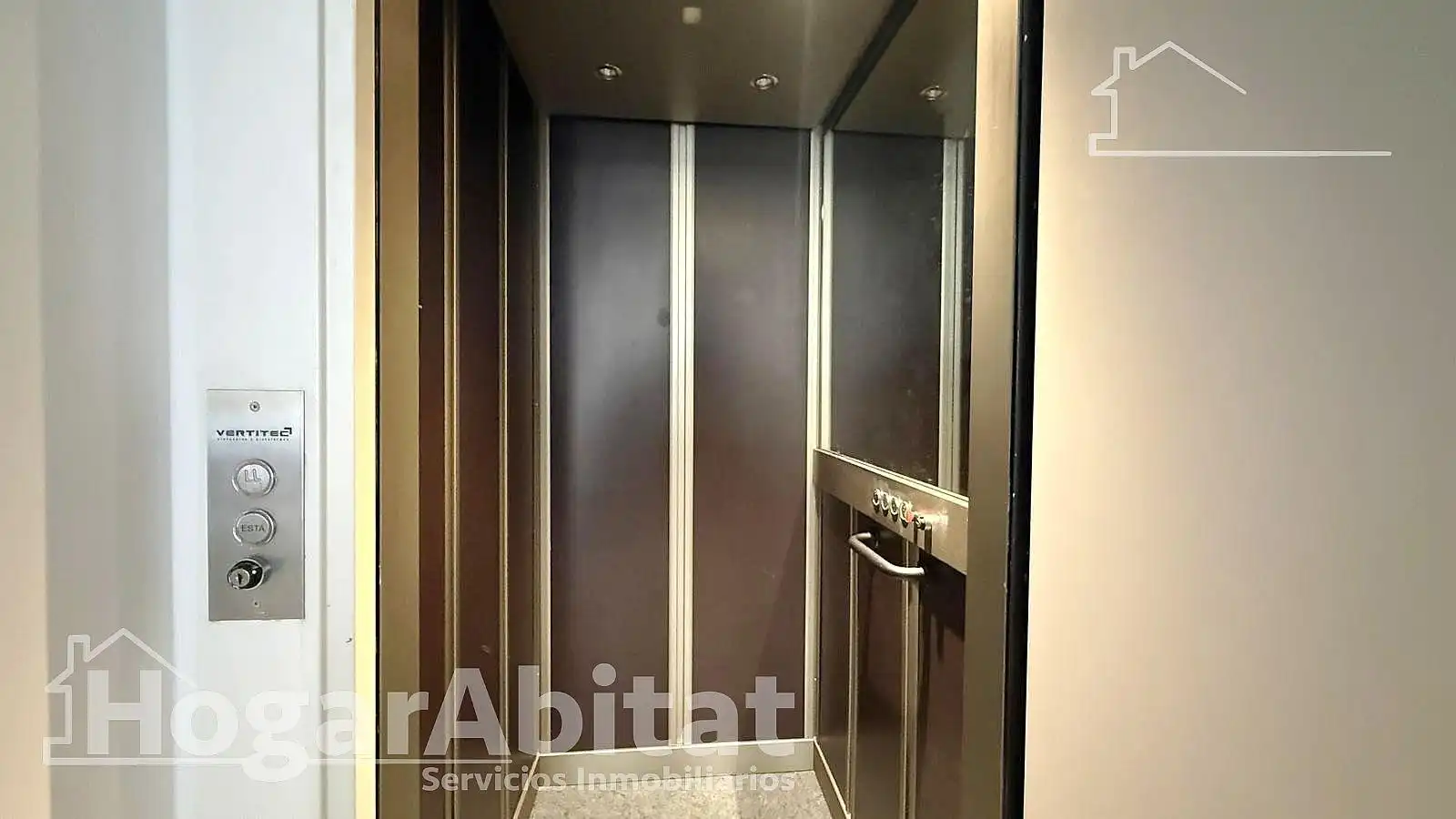 Aparcament de Àtic en venda en L'Alqueria de la Comtessa amb Parquet i Terrassa