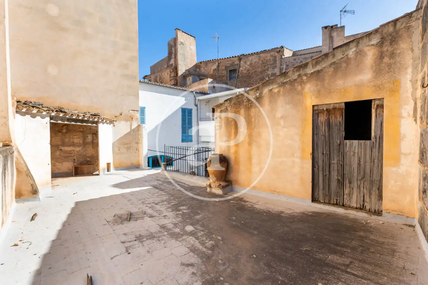 Vista exterior de Casa adosada en venda en Llucmajor amb Jardí privat i Terrassa