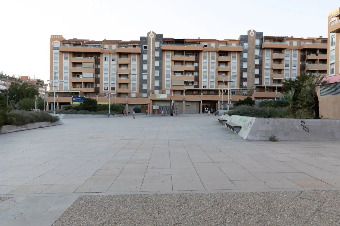 Vista exterior de Pis de lloguer en Granada amb Calefacció, Terrassa i Traster