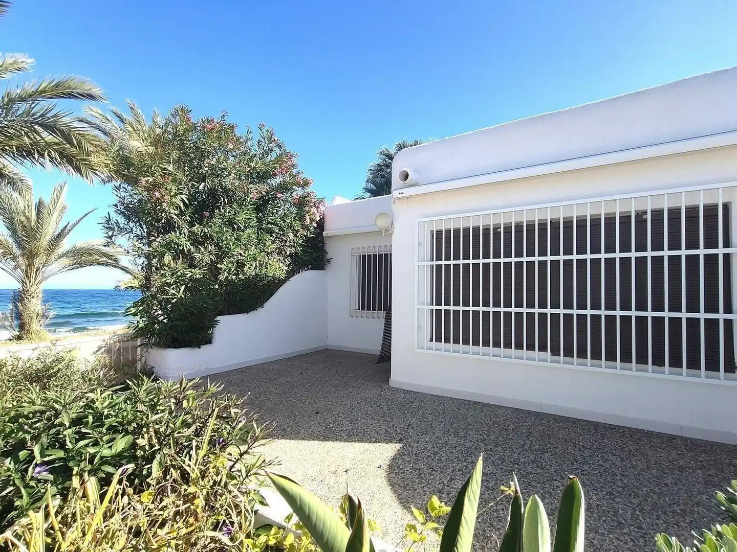 Exterior view of Flat for sale in Cuevas del Almanzora  with Terrace, Swimming Pool and Community pool