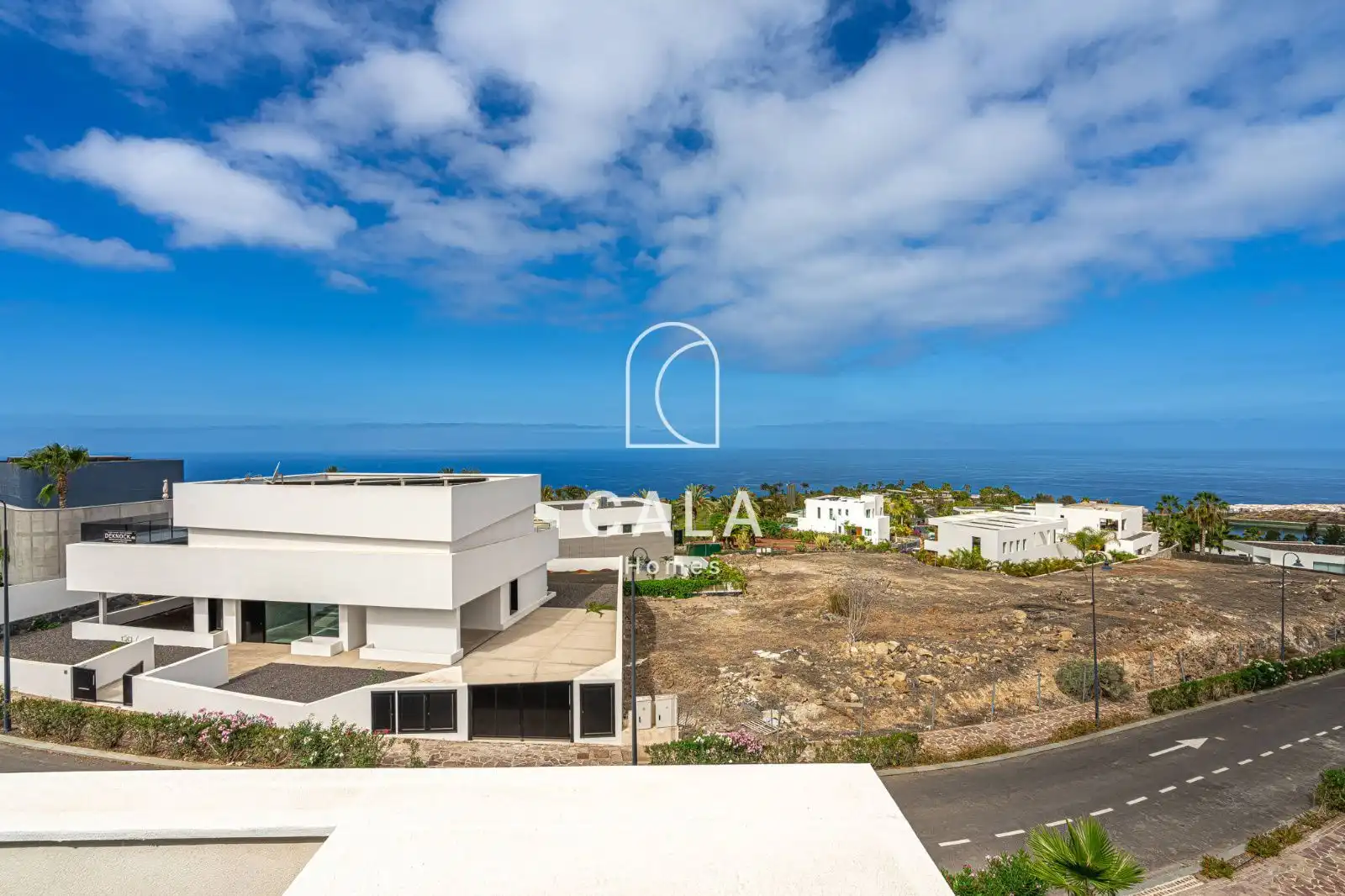 Vista exterior de Casa o chalet en venta en Guía de Isora con Aire acondicionado, Calefacción y Terraza