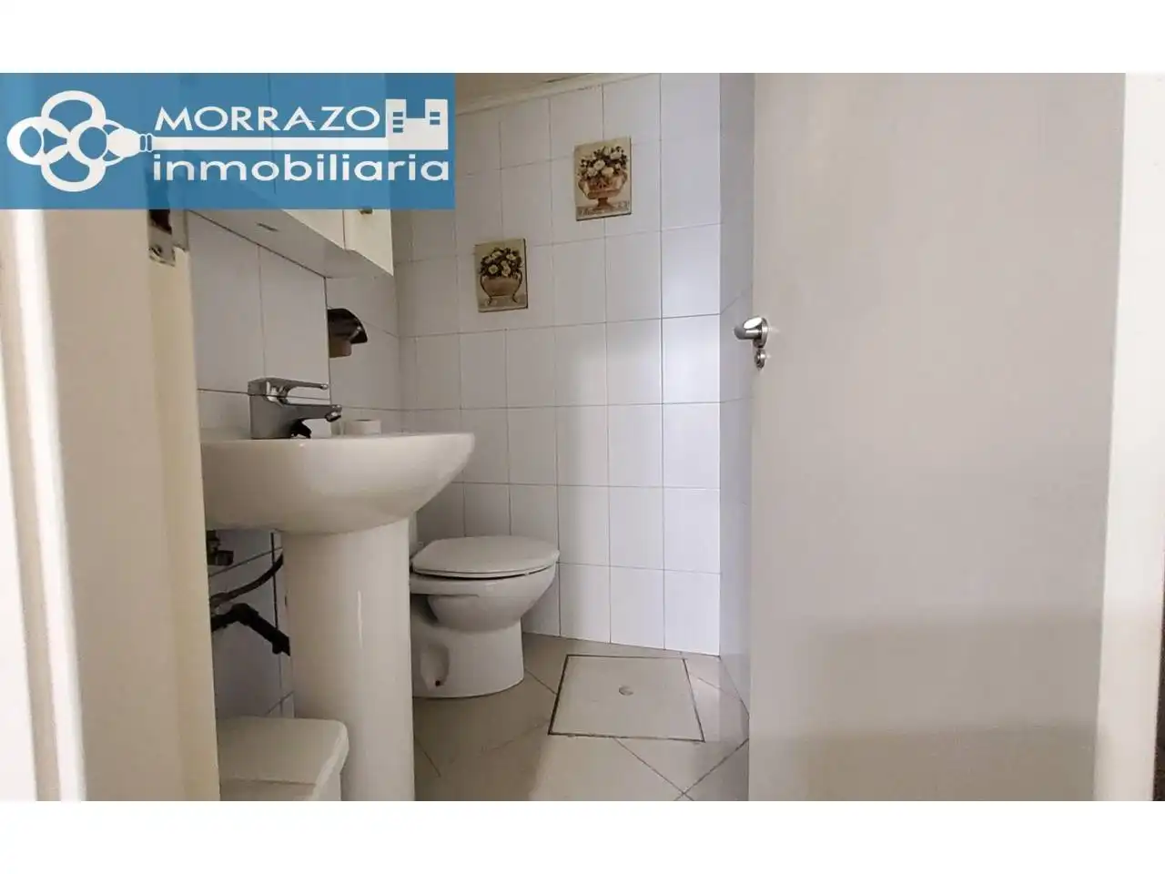 Commercial properties for rent in Calle Pazos Fontenla, 81, Bueu