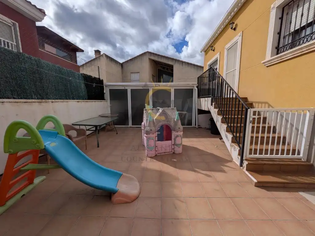 Casa amb jardí en venda a Avenida Castilla De, imagen 23