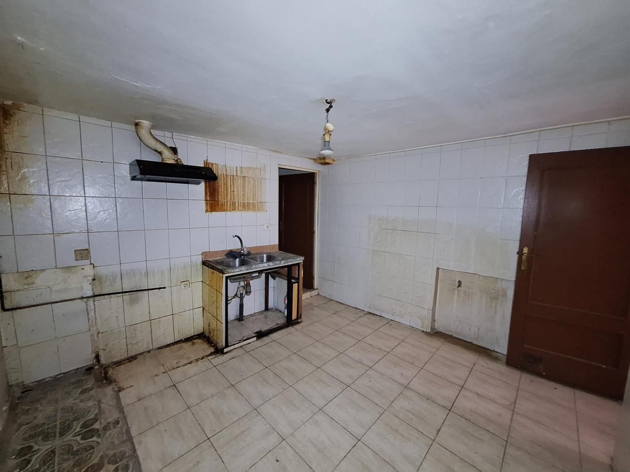 Cuina de Casa o xalet en venda en Alcalá de Henares amb Terrassa