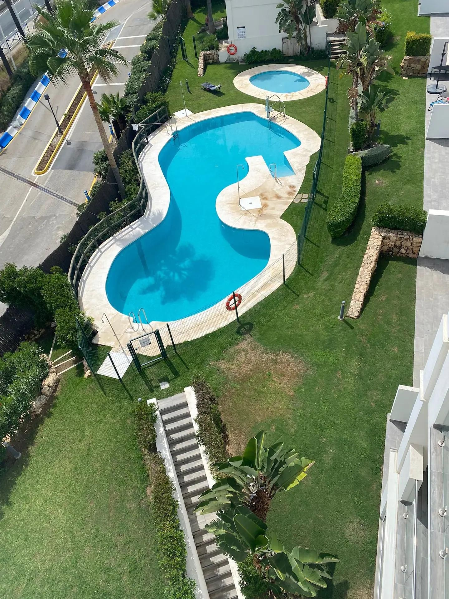 Piscina de Àtic en venda en Manilva amb Aire condicionat, Jardí privat i Terrassa
