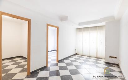 Flat for sale in Badalona  with Air Conditioner