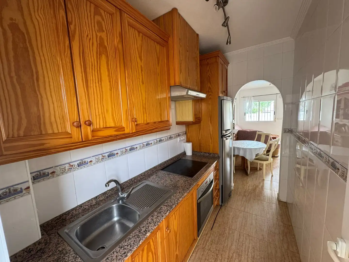 Küche von Wohnungen zum Verkauf in Castalla mit Privatgarten, Terrasse und Möbliert