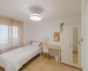 Dormitori de Apartament per a compartir en Getafe amb Moblat, Forn i Rentadora