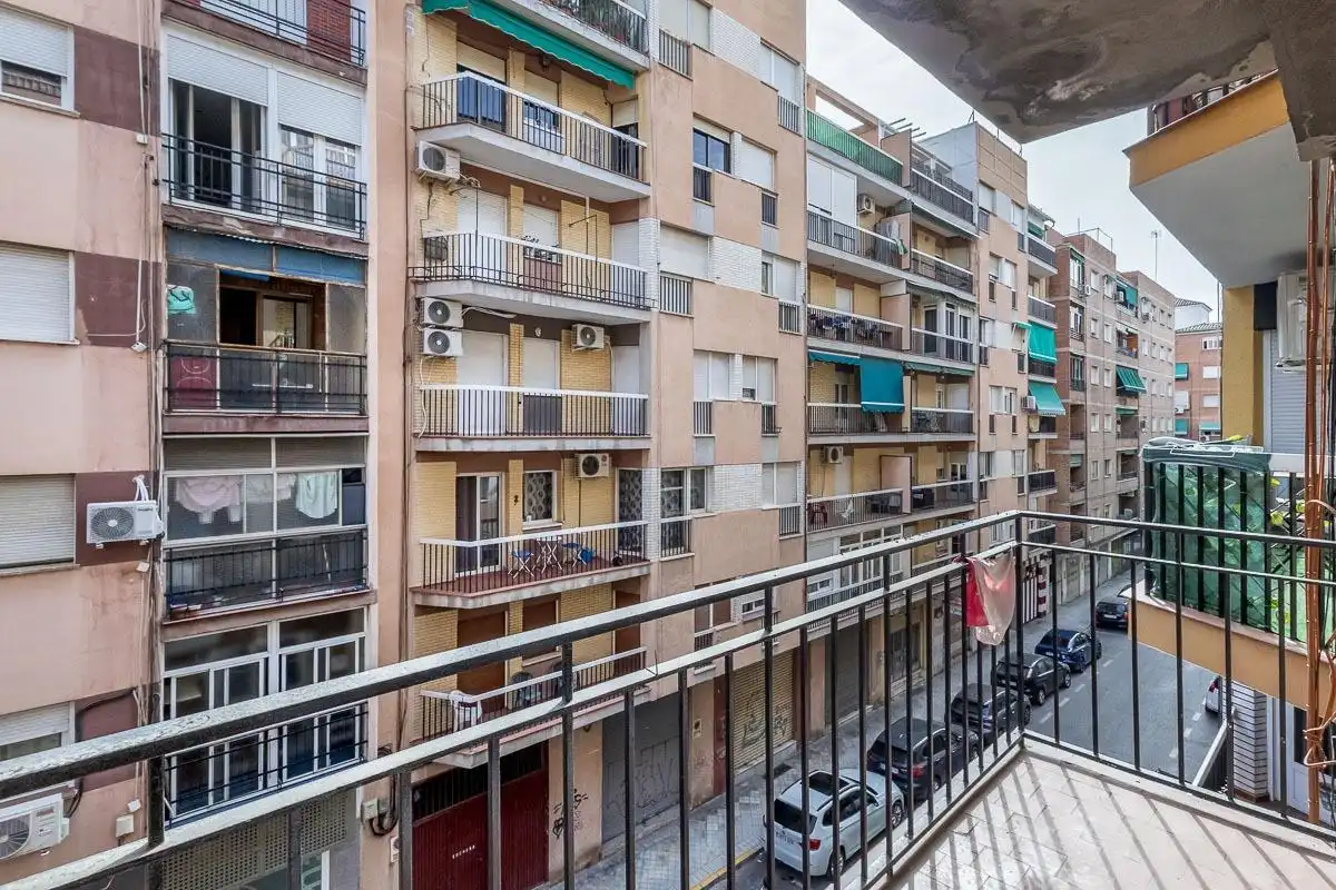 Terraza de Piso en venta en Granada con Calefacción y Terraza