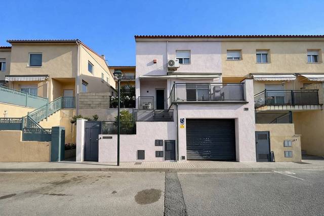Casa-chalet en Venta en Eixample Residencial