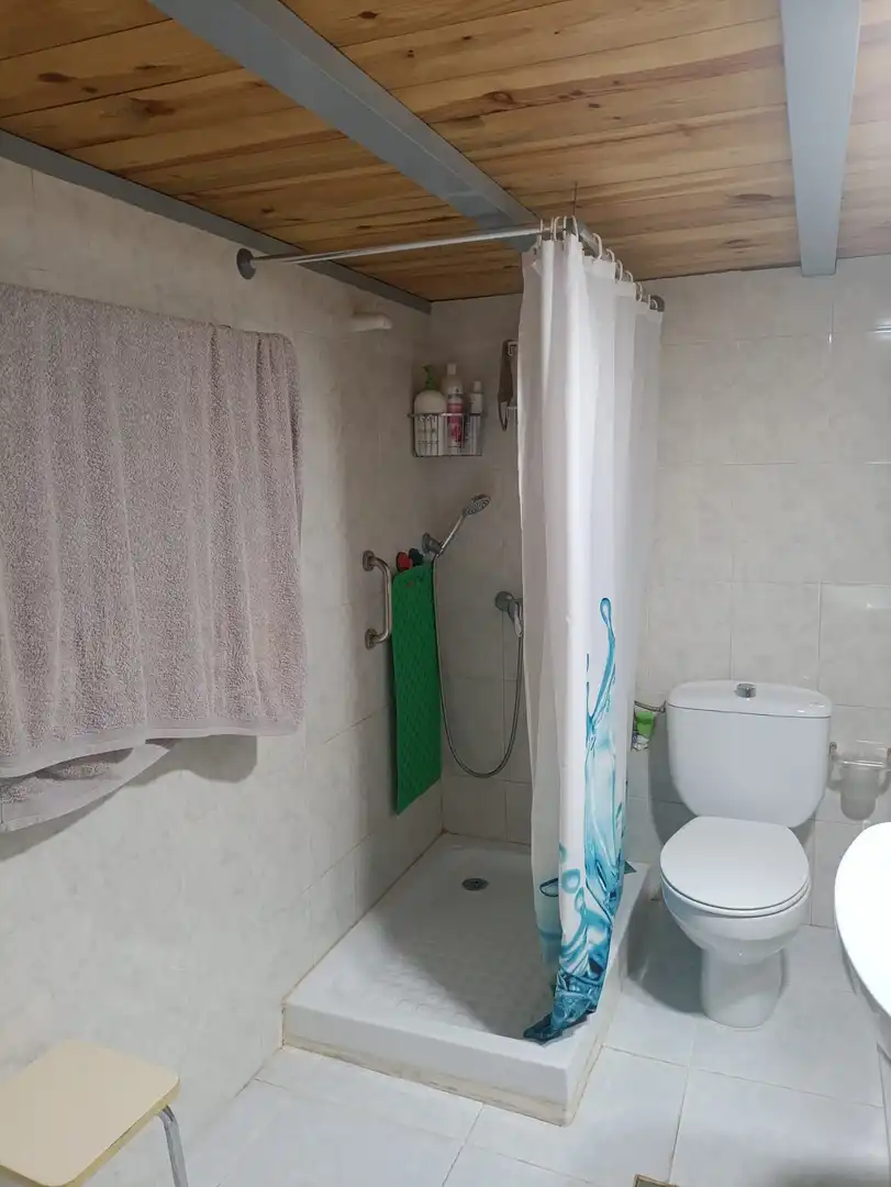 Badezimmer von Einfamilien-Reihenhaus zum Verkauf in Alhama de Murcia mit Klimaanlage, Terrasse und Abstellraum