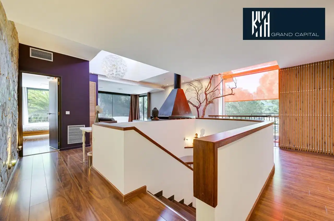 Detached house with pool for sale in Carrer Carrer Alexandria, imagen 23