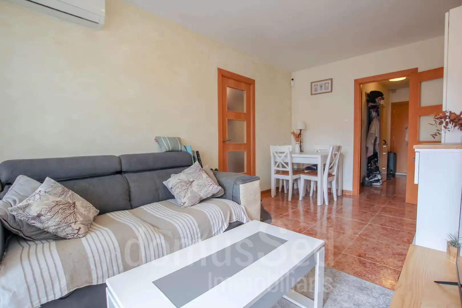 Living room of Flat for rent in El Masnou  with Air Conditioner, Heating and Terrace