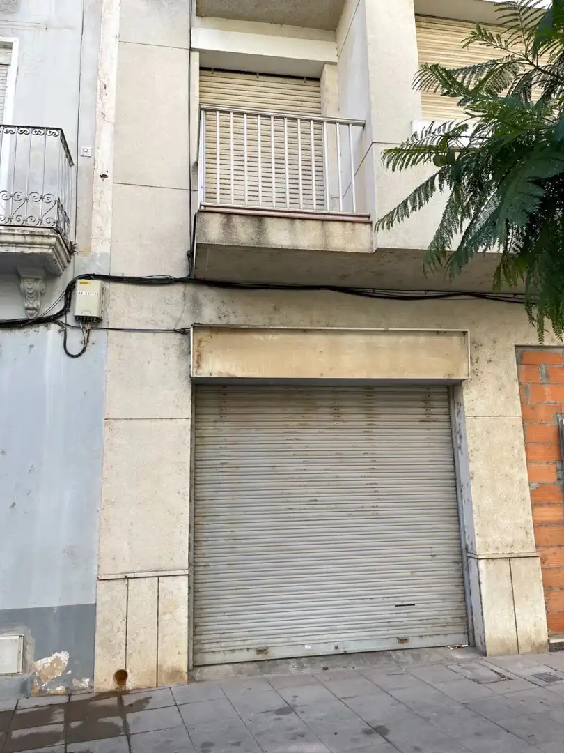 Local commercial à louer à Casc Antic, imagen 4