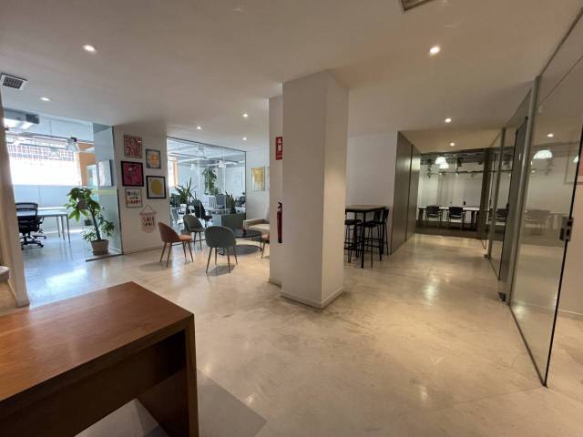 Local comercial en Alquiler en Pedro i Pons, 16 en Pedralbes