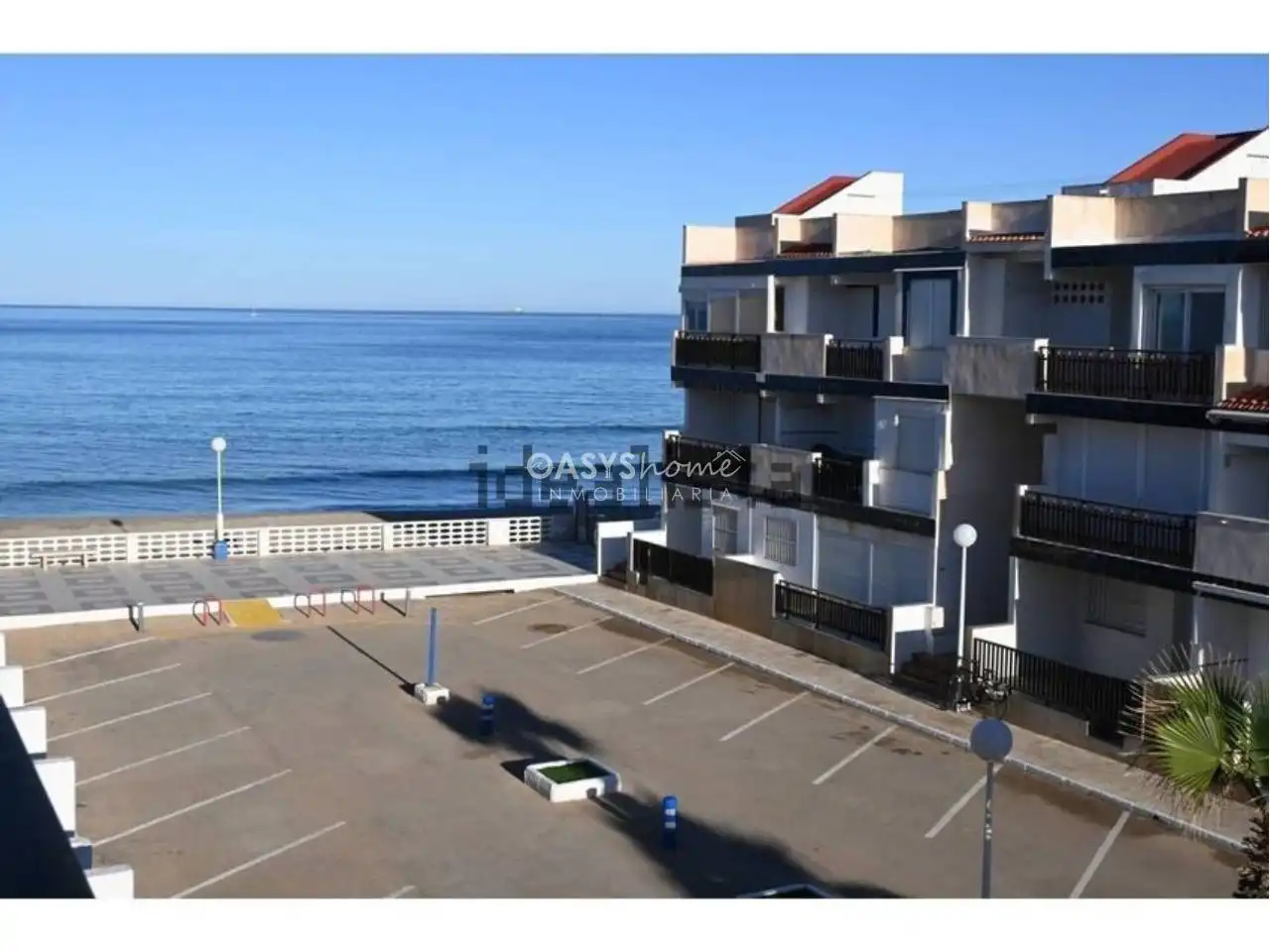 Apartament amb terrassa en venda a Urbanizacion las sirenas