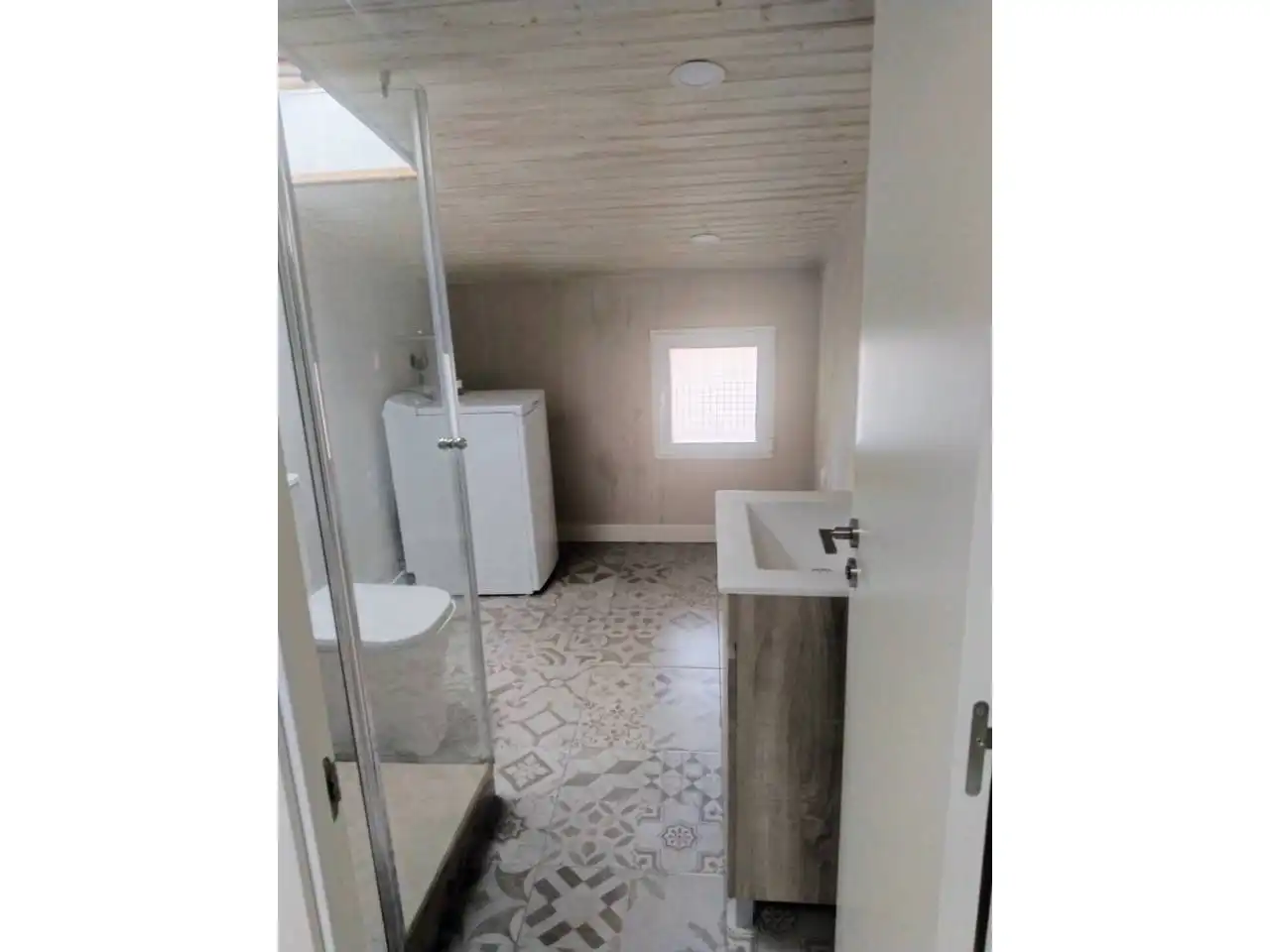 Bathroom of Apartments for rent in Burgos  with Heating and Furnished
