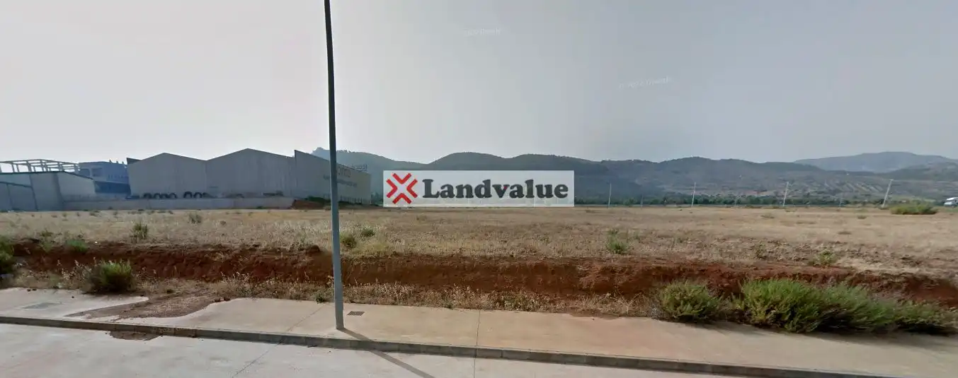 Terreno industrial en venta en Antequera