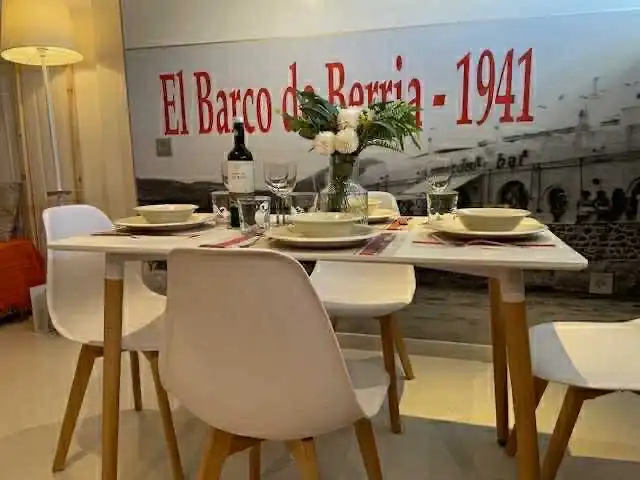 Comedor de Local en venta en Santoña con Terraza, Amueblado y Internet