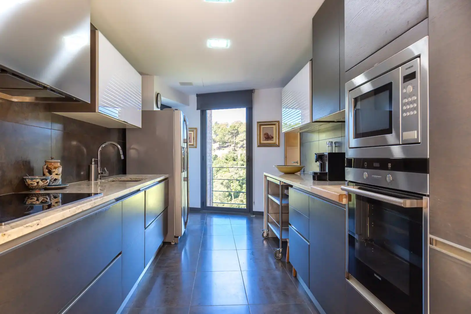 Cuina de Casa o xalet en venda en Sant Cugat del Vallès amb Aire condicionat, Calefacció i Terrassa