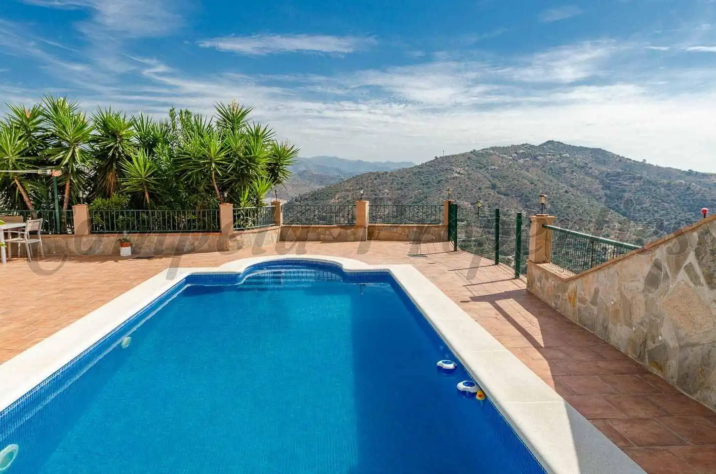 Casa amb piscina en venda a Arenas, imagen 2