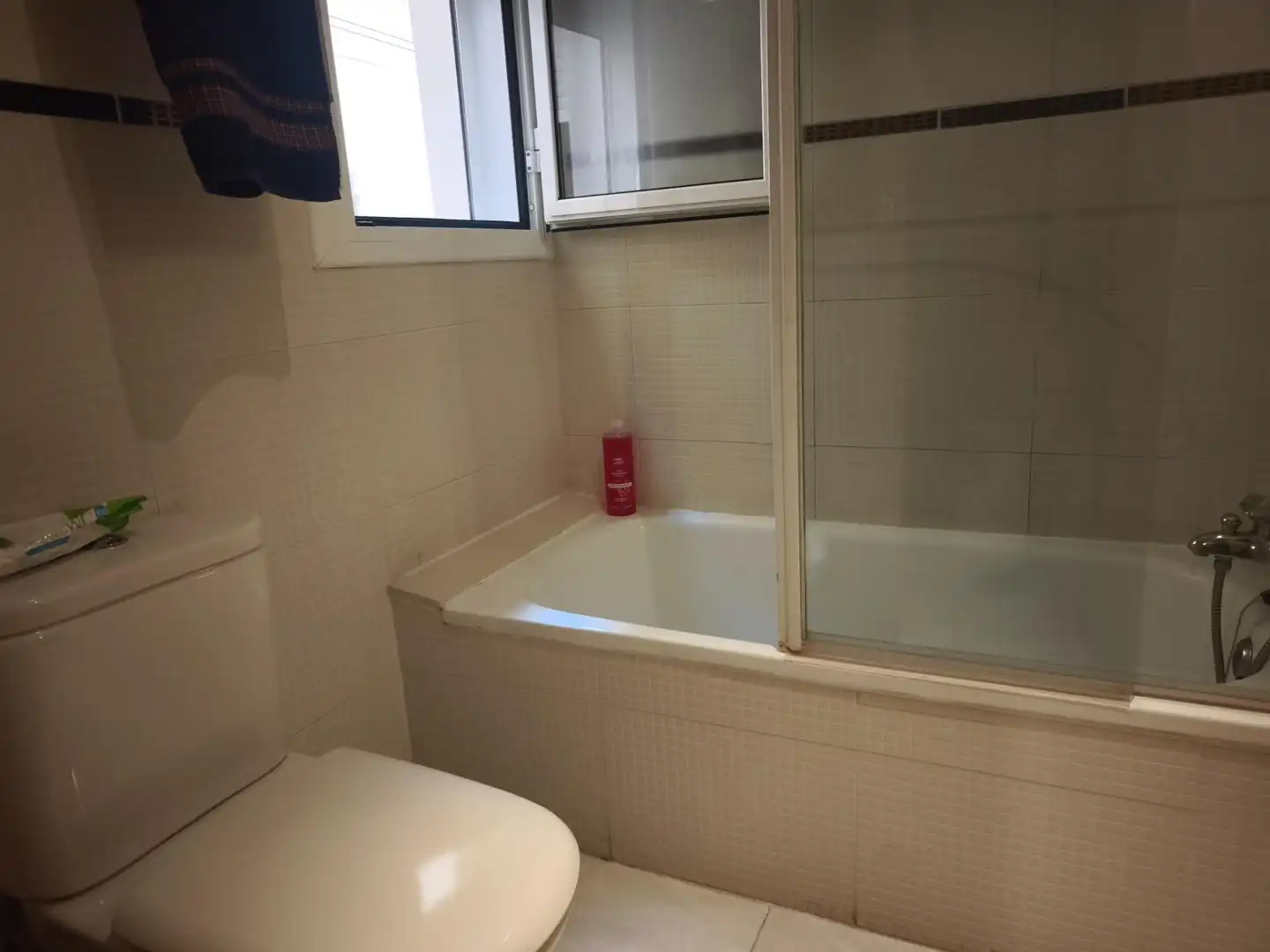 Baño de Piso en venta en La Ràpita con Aire acondicionado, Calefacción y Amueblado