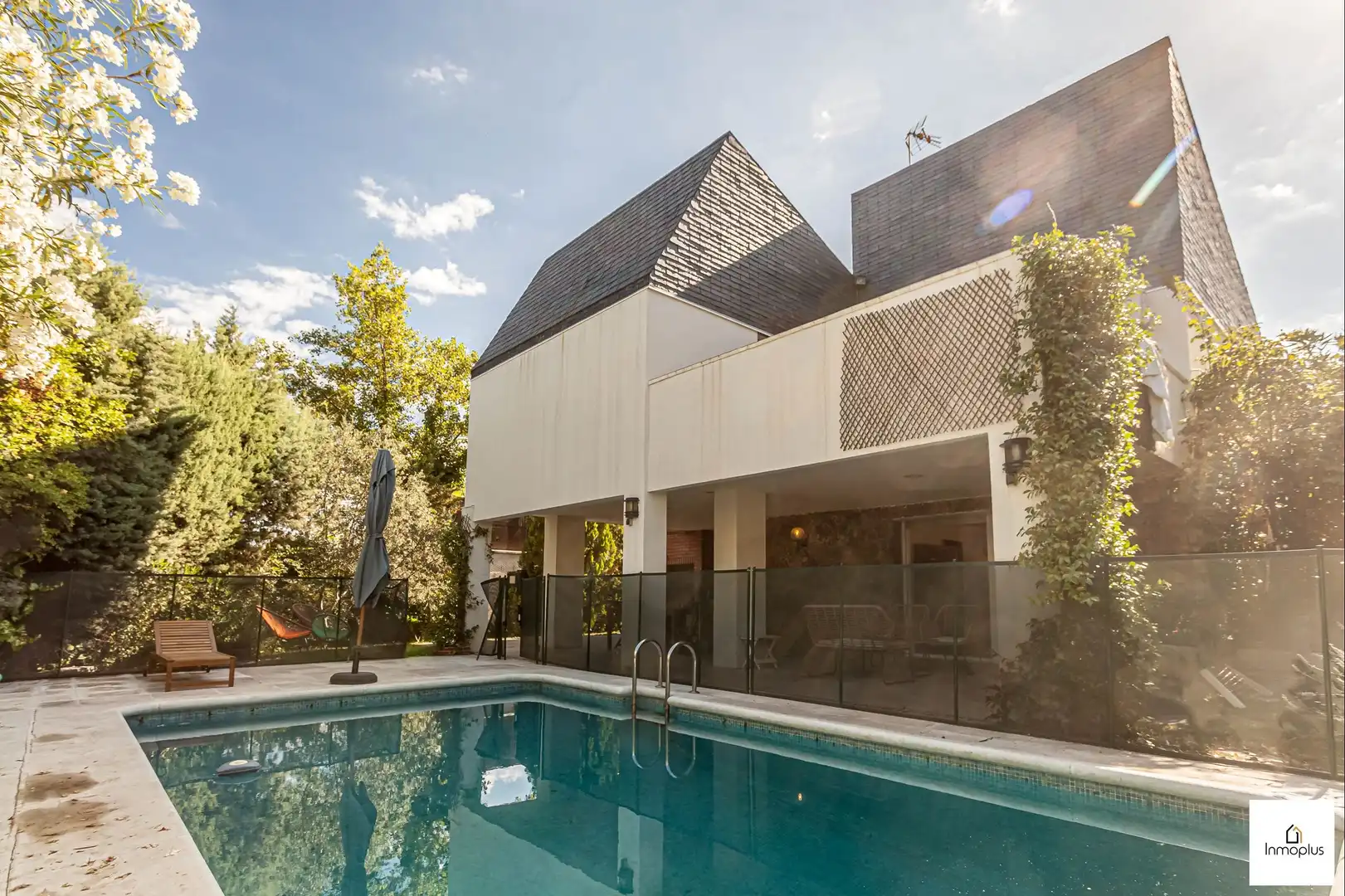 Piscina de Casa o xalet en venda en Las Rozas de Madrid amb Aire condicionat, Calefacció i Terrassa