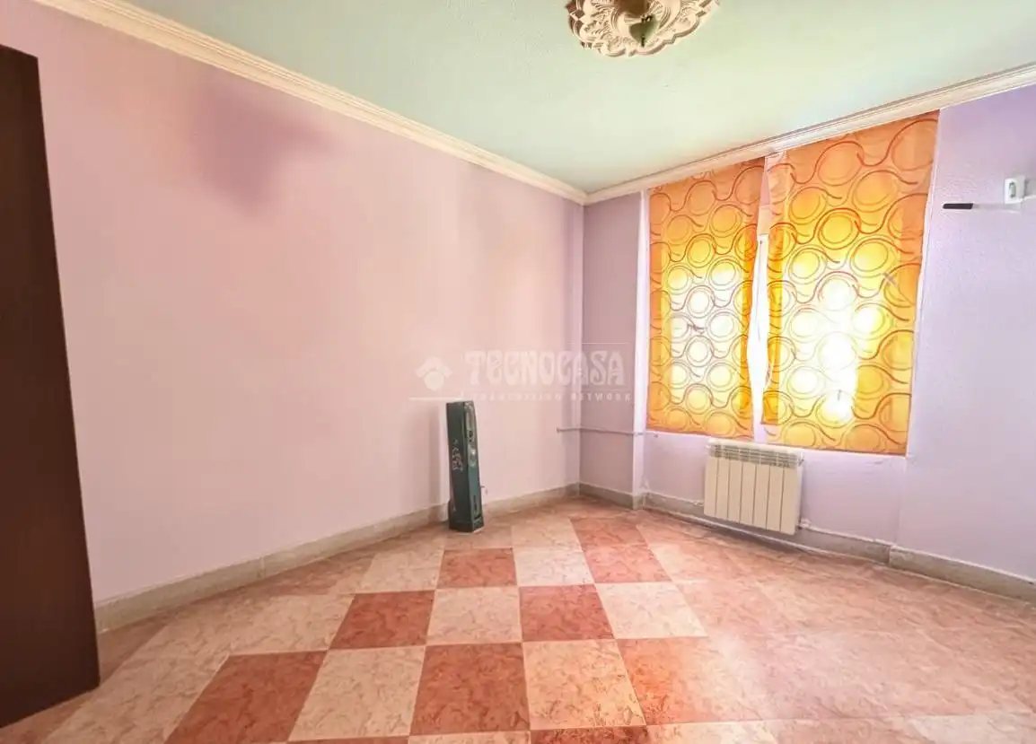 Habitación de Piso en venta en Valdemoro con Trastero y Balcón