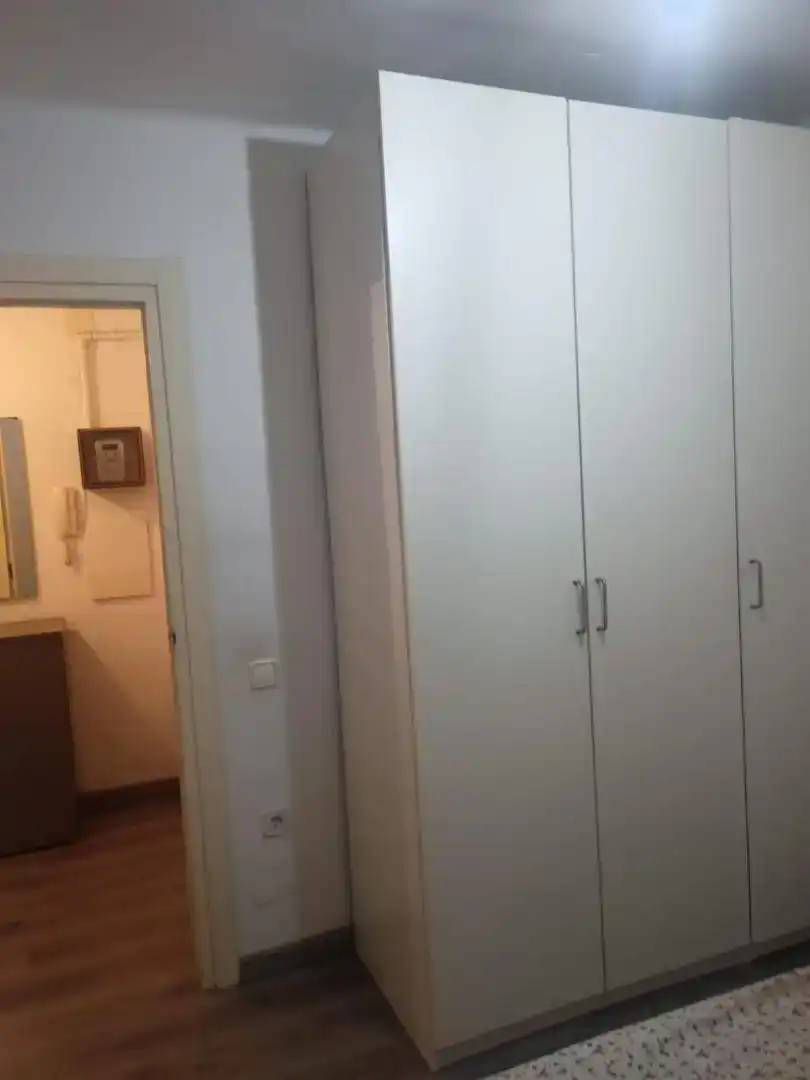 Habitación de Piso de alquiler en El Prat de Llobregat con Amueblado, Horno y Lavadora