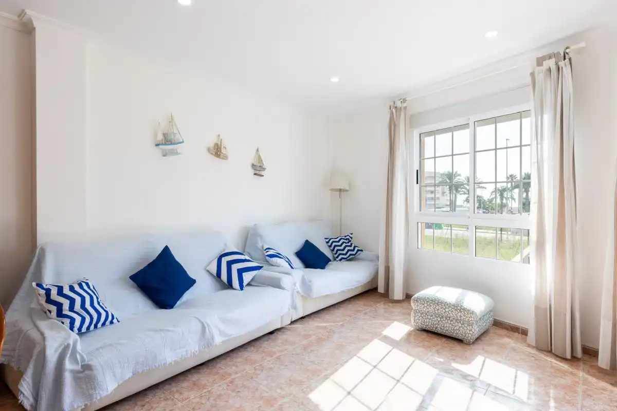 Sala d'estar de Casa adosada en venda en Canet d'En Berenguer amb Aire condicionat, Calefacció i Terrassa