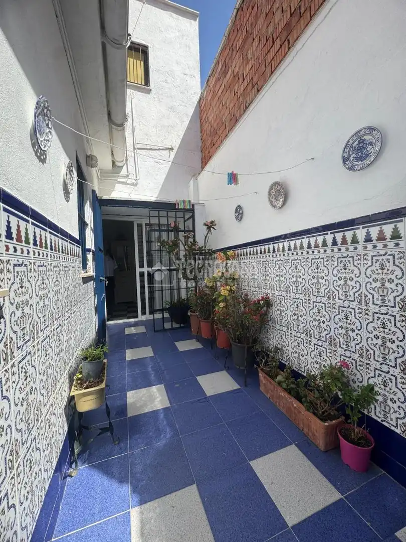 Vista exterior de Casa o xalet en venda en Jerez de la Frontera