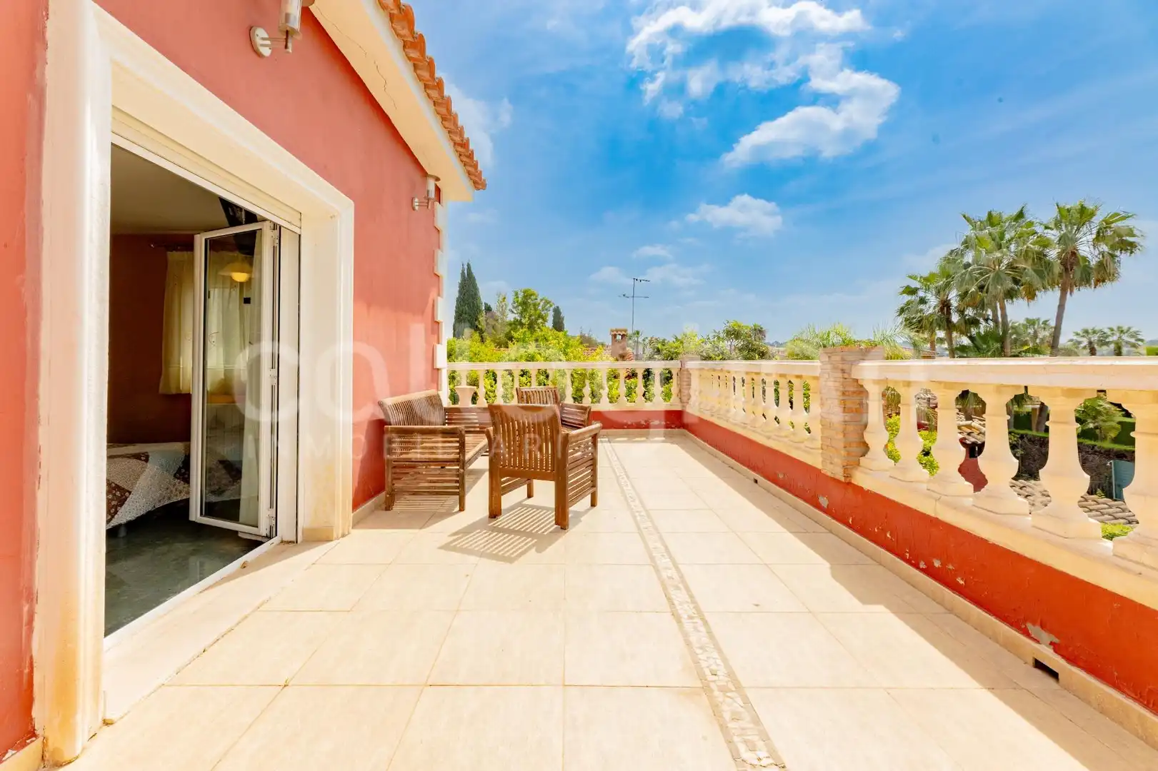 Terrassa de Casa o xalet en venda en La Pobla de Vallbona amb Aire condicionat, Calefacció i Jardí privat