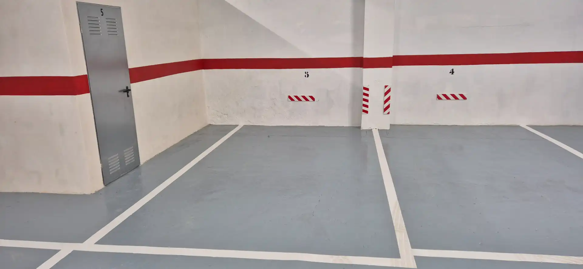 Parking of Garage for rent in Alfafar