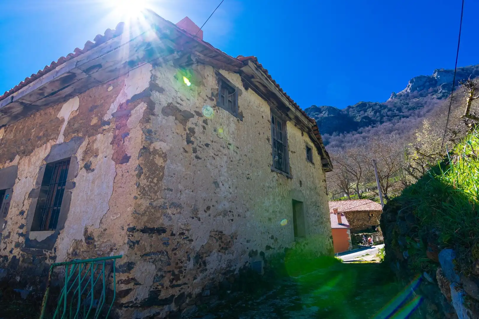 Exterior view of Houses for sale in Vega de Liébana  with Terrace