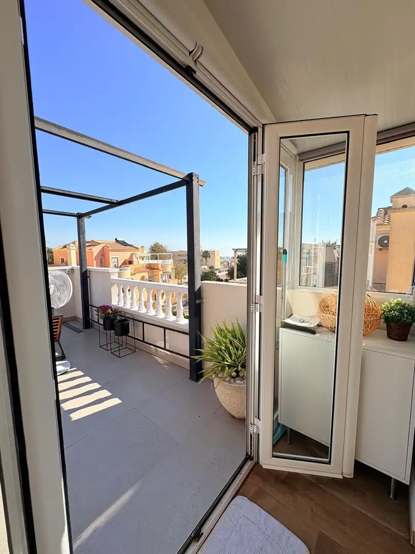 Terrassa de Casa o xalet en venda en Orihuela amb Aire condicionat, Terrassa i Moblat