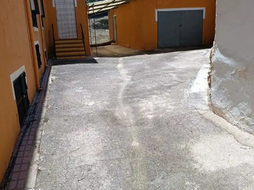 Casa rústica amb jardí en venda a Avenida Valencia 18, imagen 5