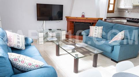 Foto 4 de Casa adosada en venta en Las Escobetas, Almería