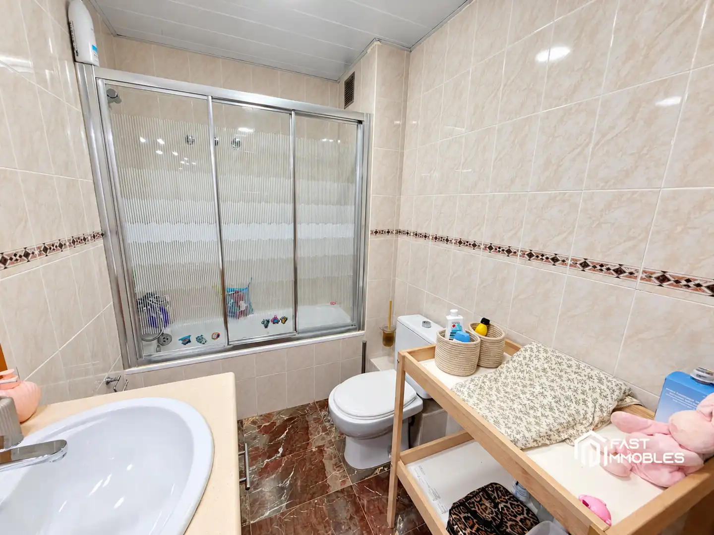 Bathroom of Flat for sale in Ponent