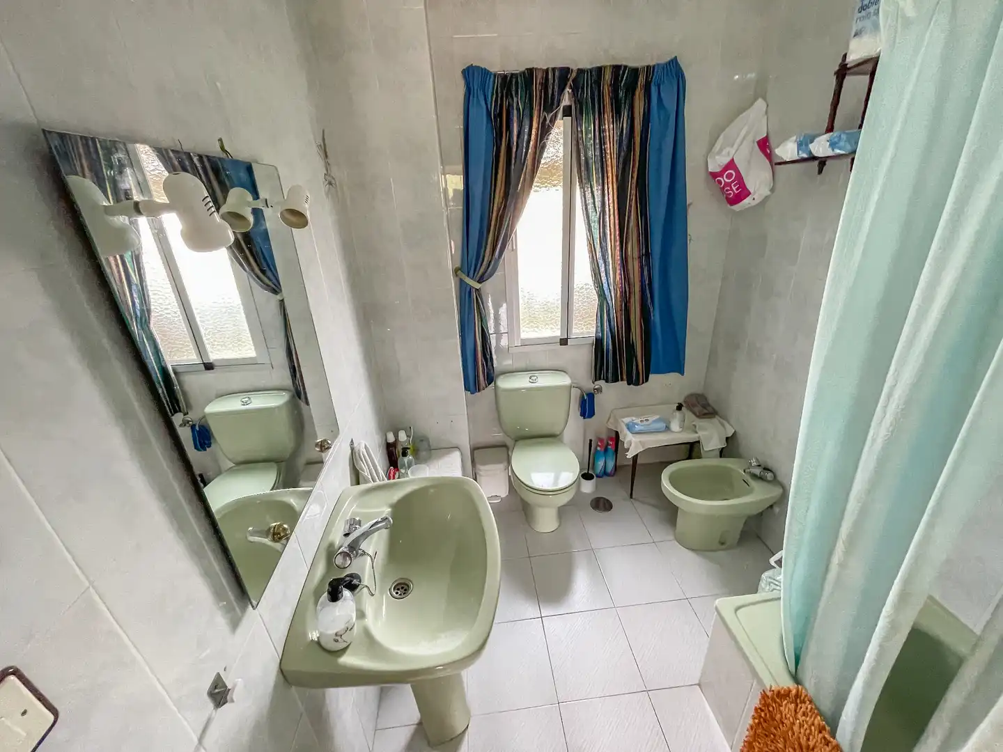 Bany de Casa o xalet en venda en Villa de Otura amb Jardí privat, Terrassa i Piscina