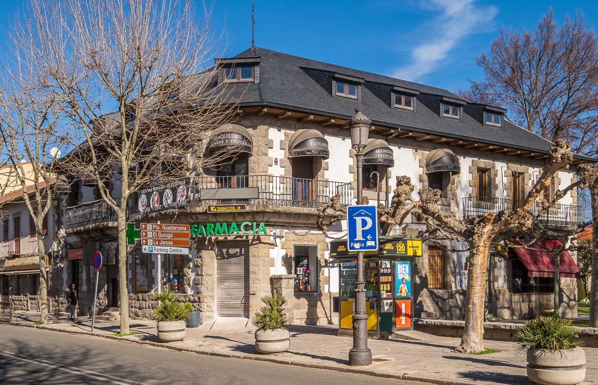 Exterior view of House or chalet for sale in Guadarrama  with Heating, Balcony and Alarm