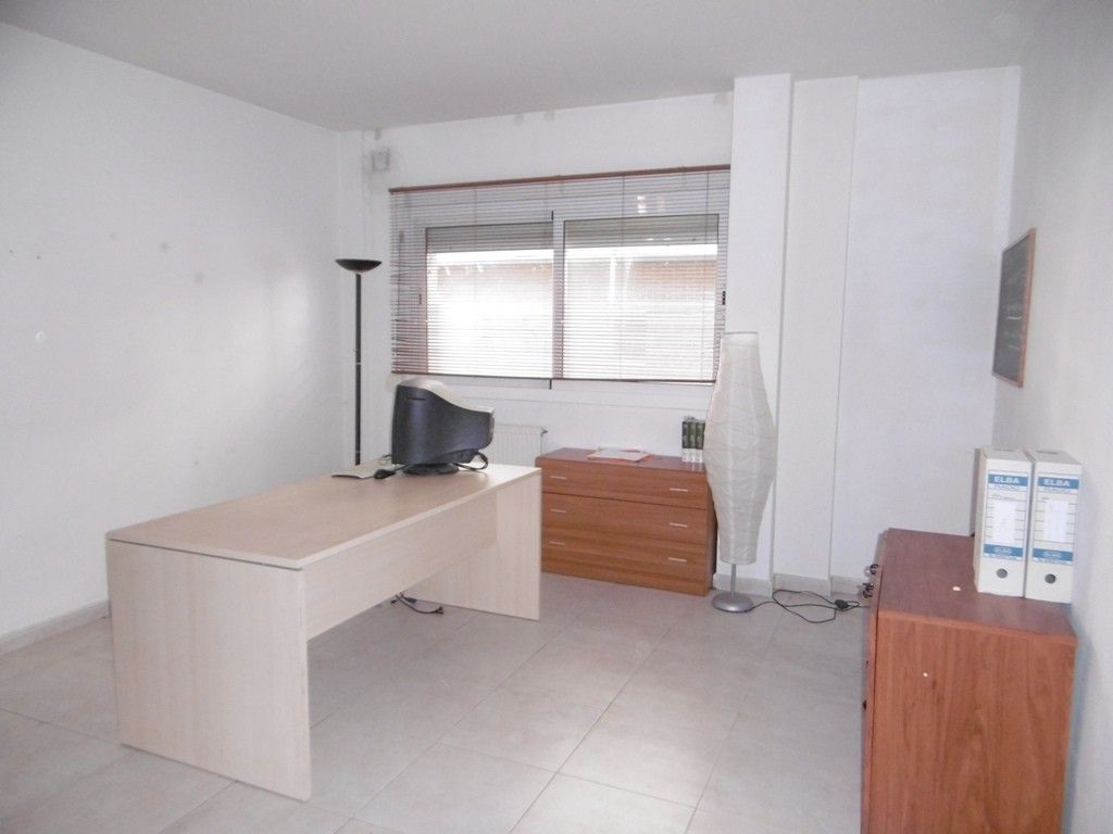 Planta baixa en venda en Figueres amb Calefacció
