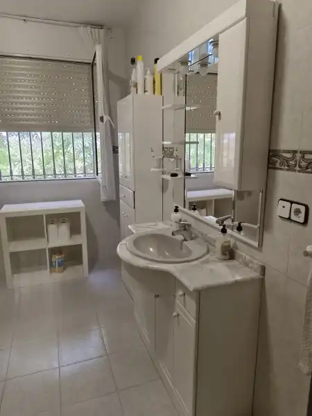 Baño de Finca rústica en venta en Lucena con Aire acondicionado, Terraza y Piscina