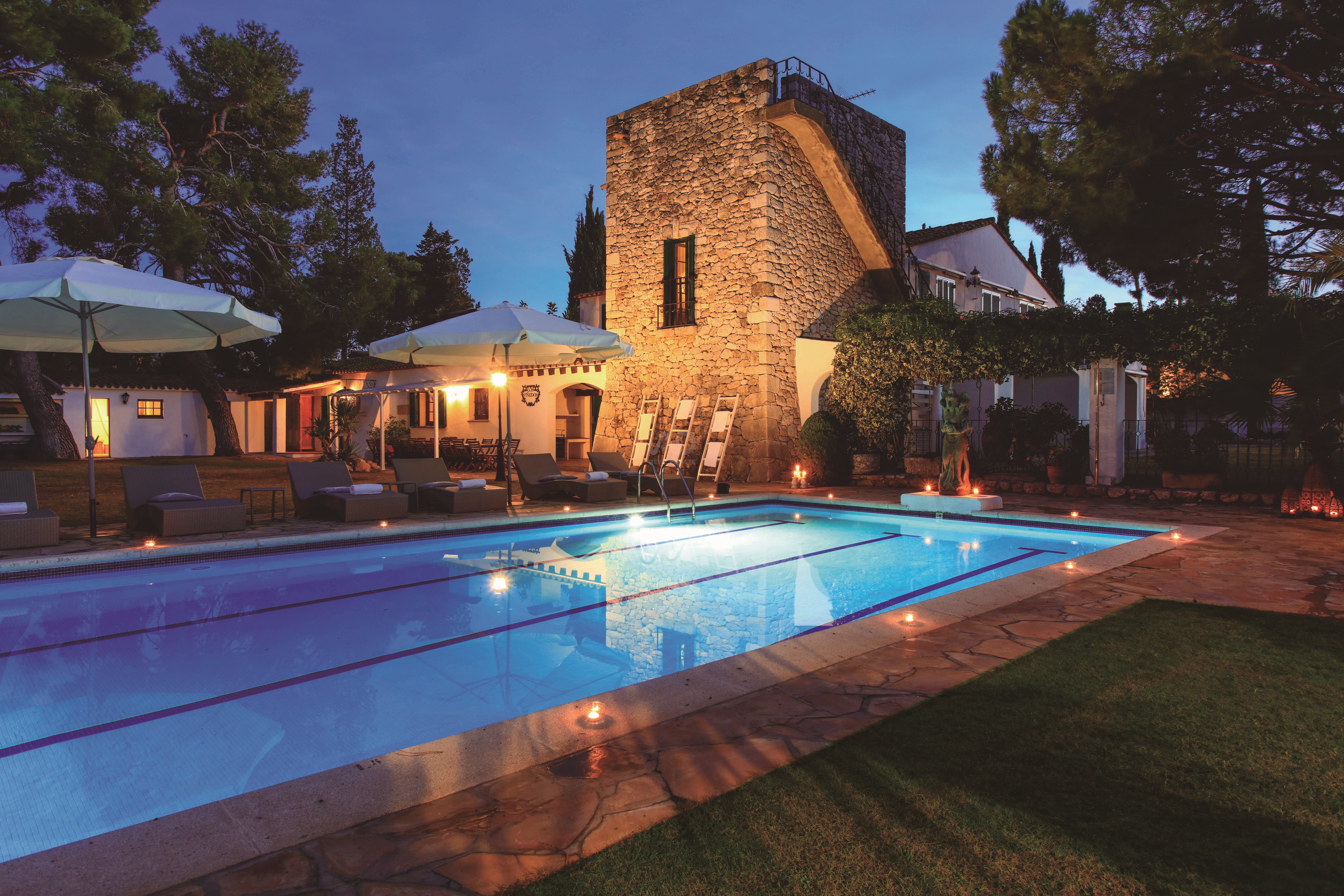 Piscina de Finca rústica en venda en Sant Pere de Ribes amb Aire condicionat, Calefacció i Terrassa